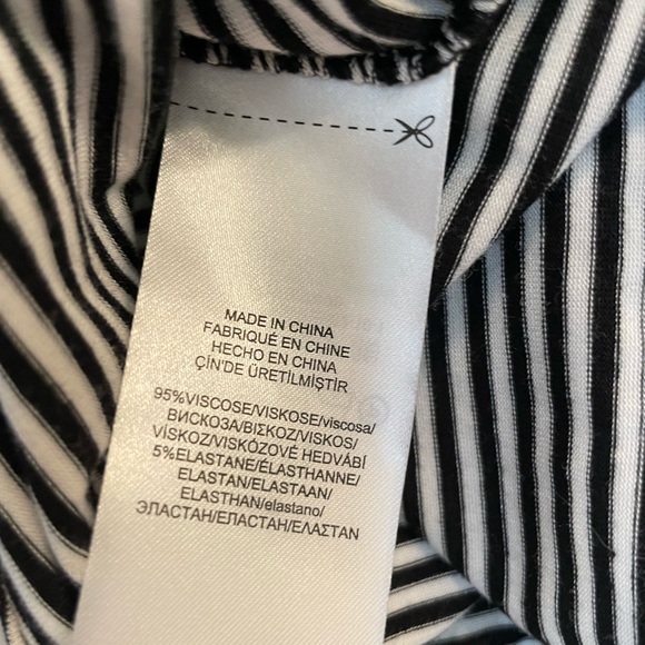 NWOT Lauren Ralph Lauren Jersey Top Size Small - Picture 7 of 7